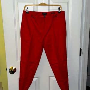 NWOT! Women’s Jones New York Red Ankle Length Cotton Slacks. Size 8 Petite